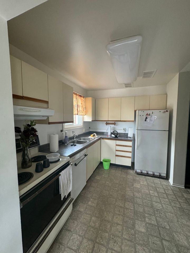 24 Townline Rd W #201 - Photo 5 of 14