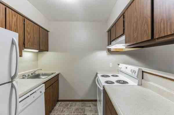 Beacon Place Apartments - Photo 3 of 21