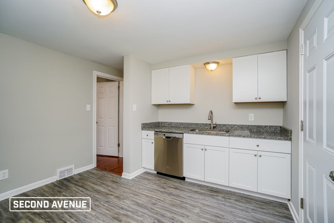 155 Gross Ave - Photo 5 of 22
