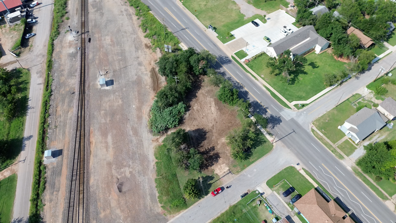 9512 N Western Ave - Photo 5 of 5