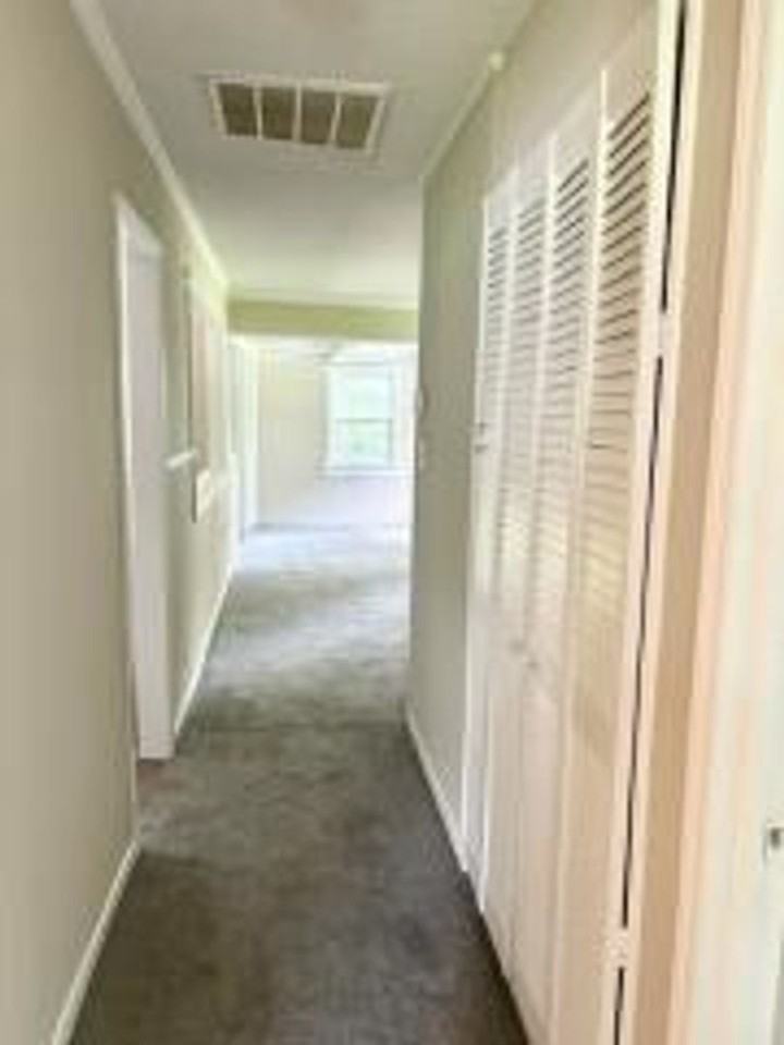 1441 Bose Ave - Photo 6 of 20