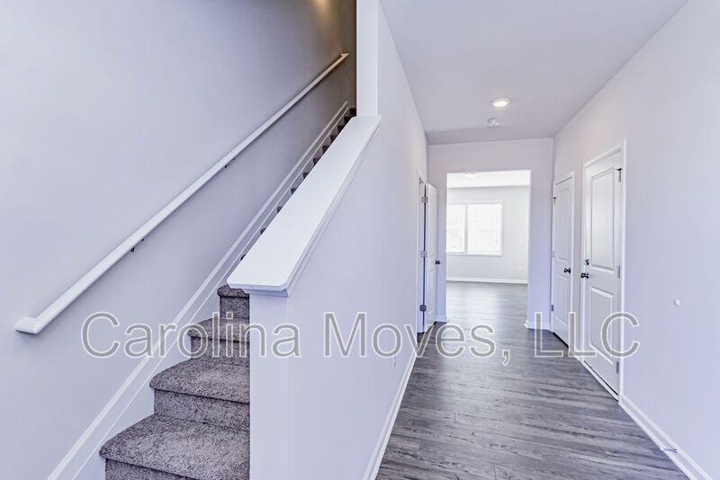 221 Stone Fruit Ct - Photo 3 of 17