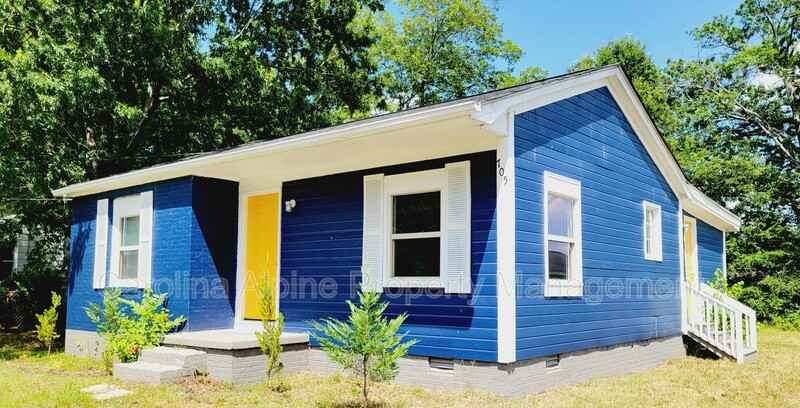 705 Calvary St - Photo 2 of 12