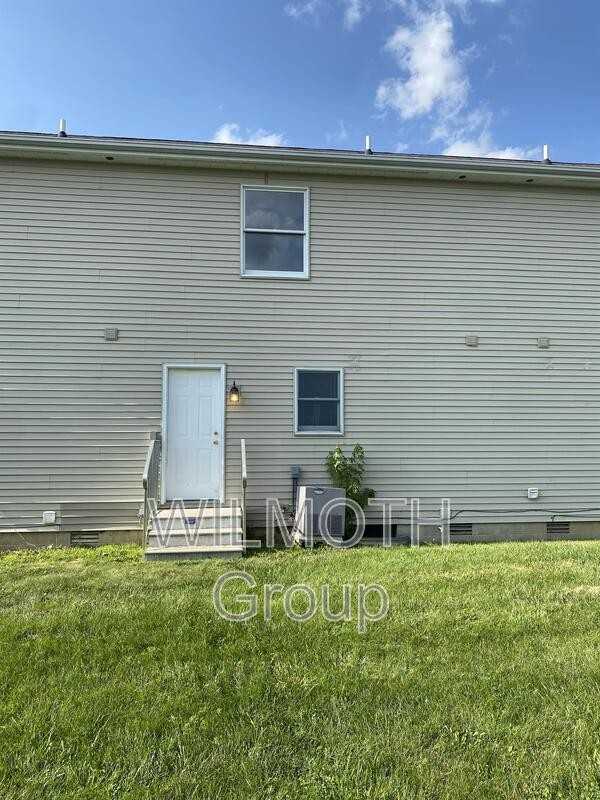 6293 E South St - Photo 2 of 11