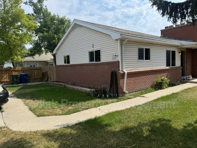 3737 Sw - Photo 4 of 15