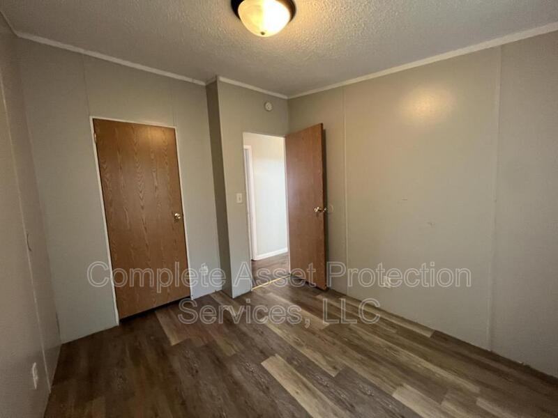 2704 Springland Ave - Photo 6 of 8