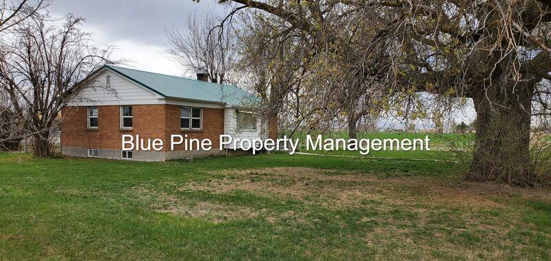 11262 N 5th E - Photo 2 of 29