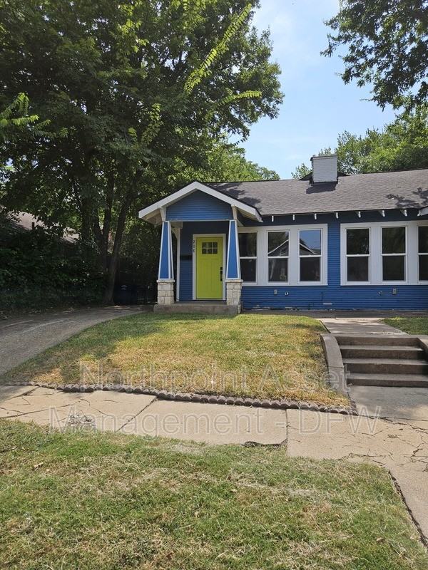 208 N Waverly Dr - Photo 2 of 21