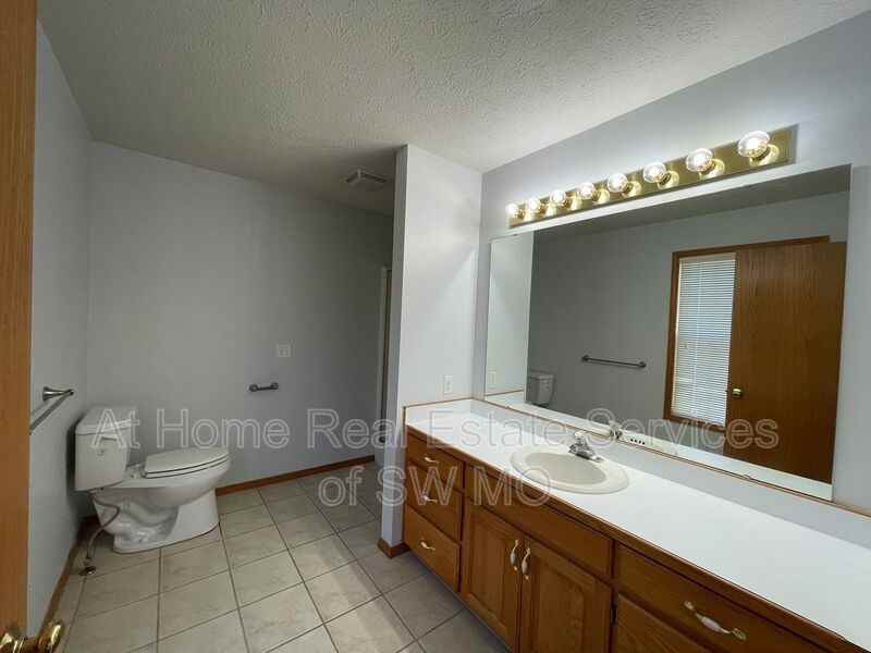 1345 State Highway Zz - Photo 5 of 11