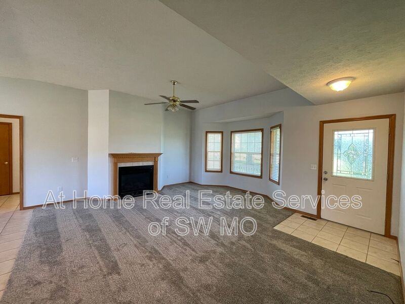 1345 State Highway Zz - Photo 7 of 11