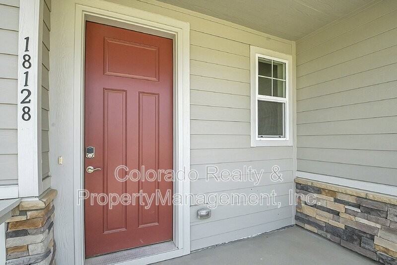 18128 Caffey Dr - Photo 3 of 40