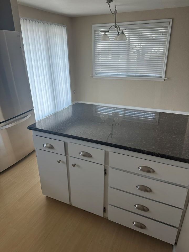 3724 E 26th Ave - Photo 3 of 15