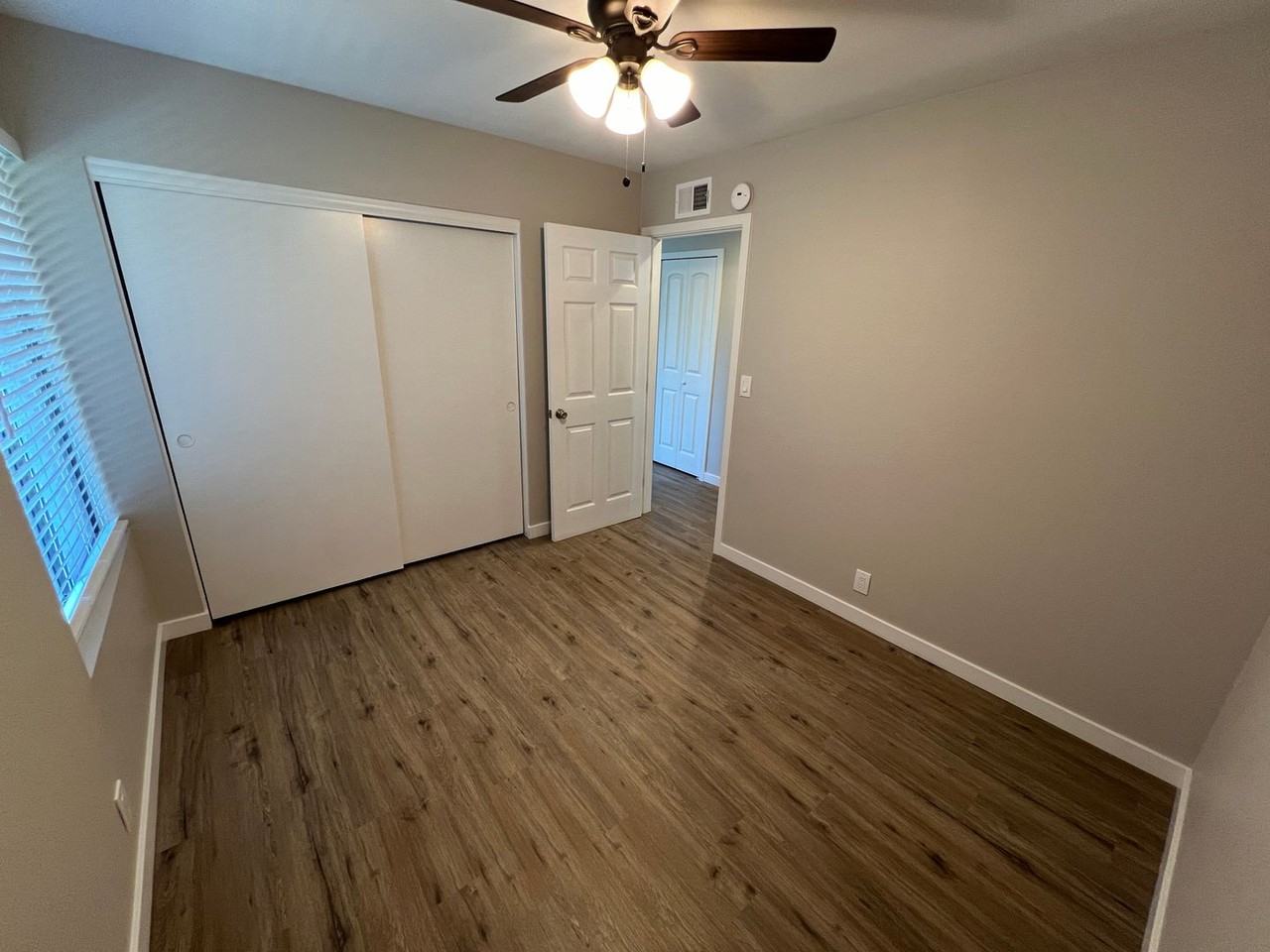 736 Thoreau Ln - Photo 5 of 17