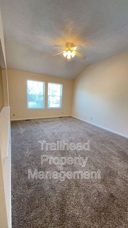 18223 E 12th Ter N - Photo 3 of 28