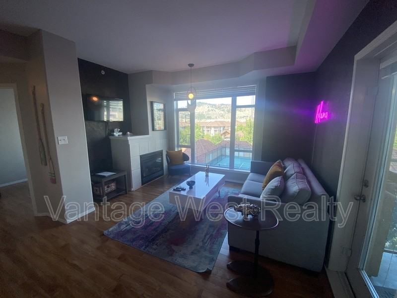 1128 Sunset Drive - Photo 5 of 8