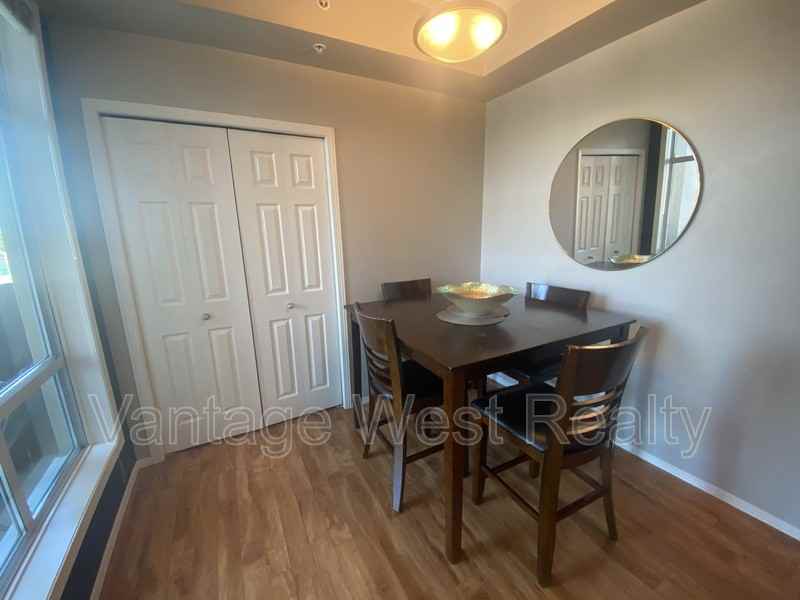 1128 Sunset Drive - Photo 7 of 8