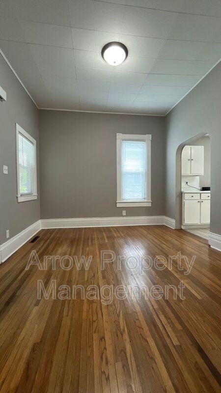 2267 Dudley St - Photo 4 of 13