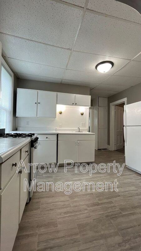 2267 Dudley St - Photo 5 of 13