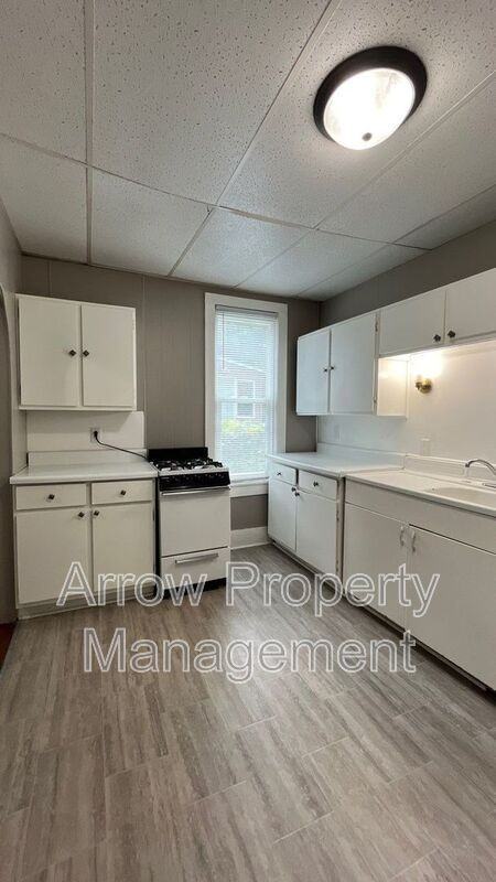 2267 Dudley St - Photo 7 of 13