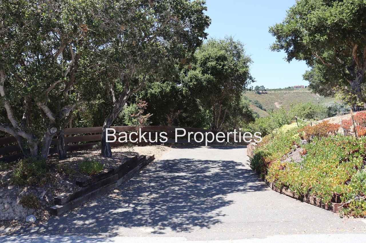 11585 Mccarthy Rd - Photo 2 of 21