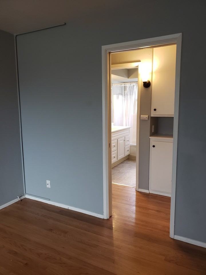 4307 - Photo 5 of 27