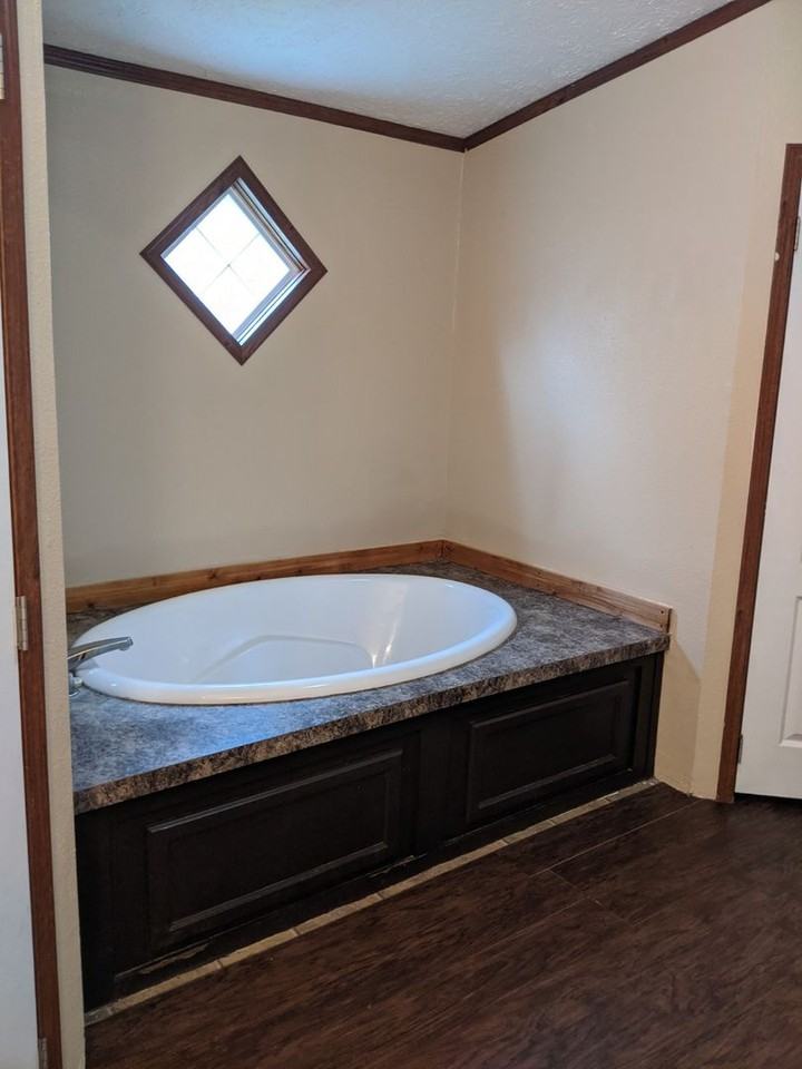 545 Lone Star Rd - Photo 3 of 32