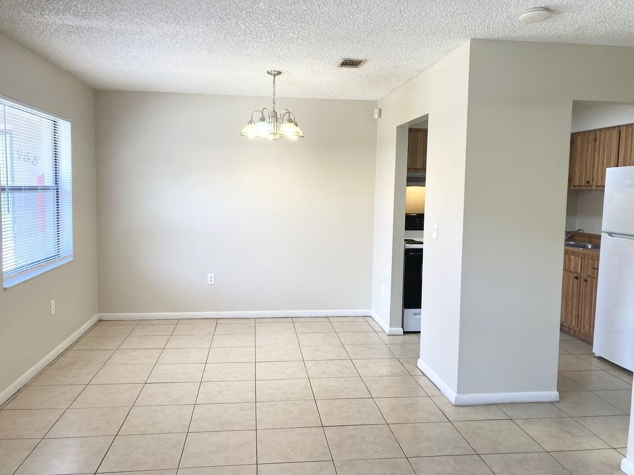 952-984 NE Dr. Martin Luther King Jr. Ave - Photo 3 of 20