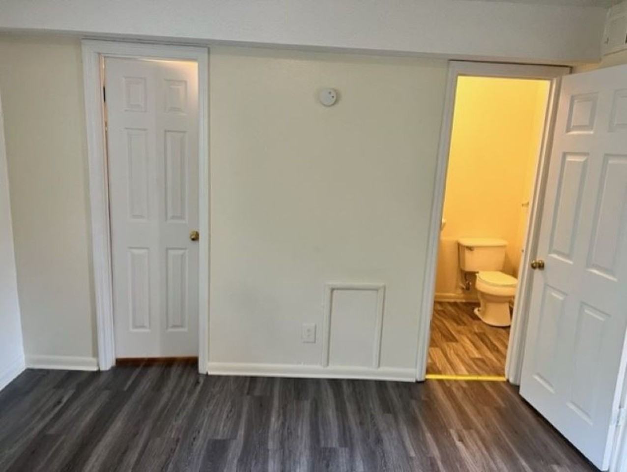 Palm Beach Apartments - Photo 2 of 8