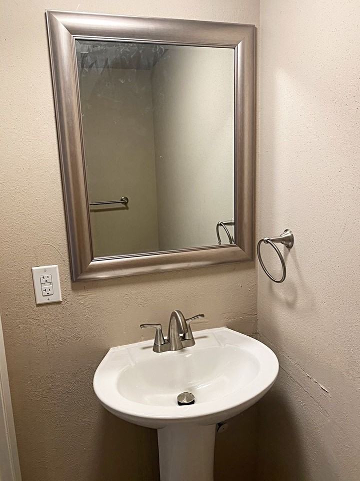 8674 Glen Meadow Ln - Photo 7 of 13