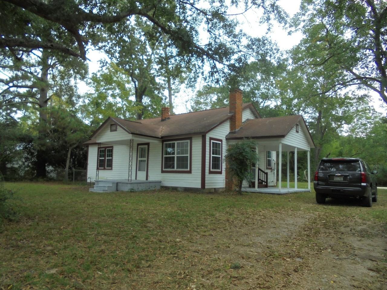 1646 N Union Ave - Photo 2 of 5