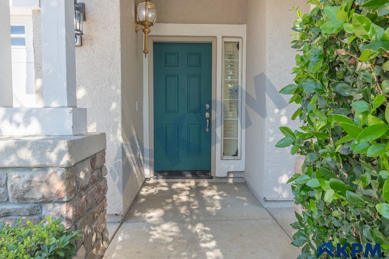 3850 Pine Lake Cir - Photo 3 of 50
