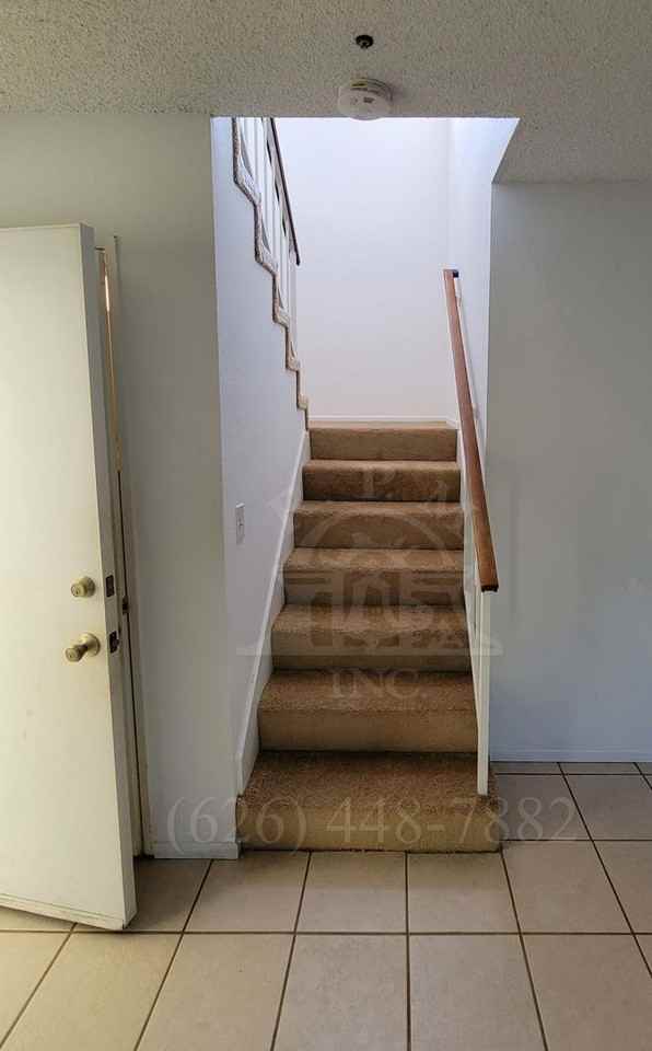 11693 Ramona Blvd - Photo 3 of 19