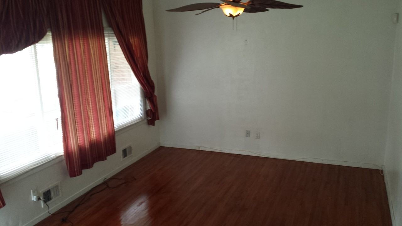 1732 Skyline Dr - Photo 3 of 16