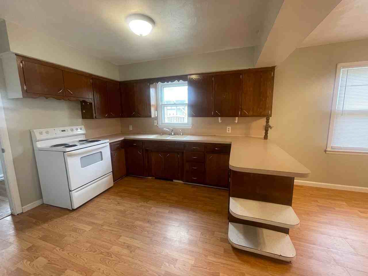 2416 West Nichols Street - Photo 4 of 13