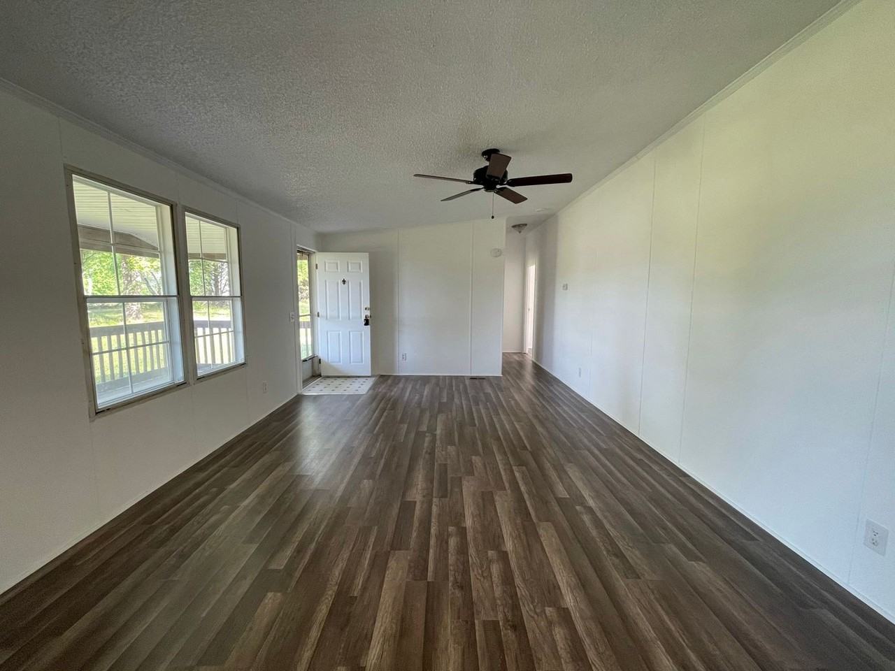 216 Twin Cedar Rd - Photo 2 of 15