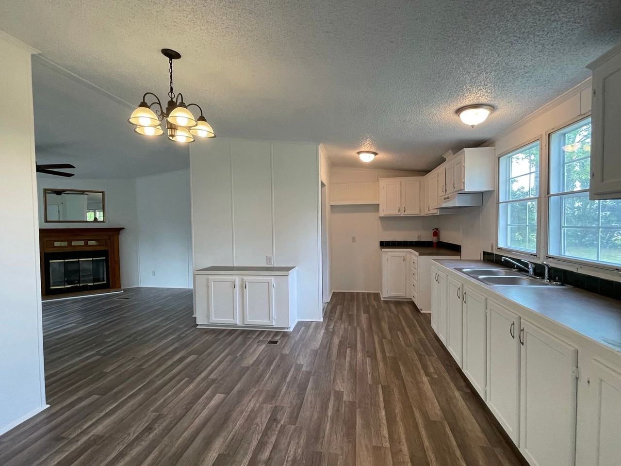 216 Twin Cedar Rd - Photo 3 of 15