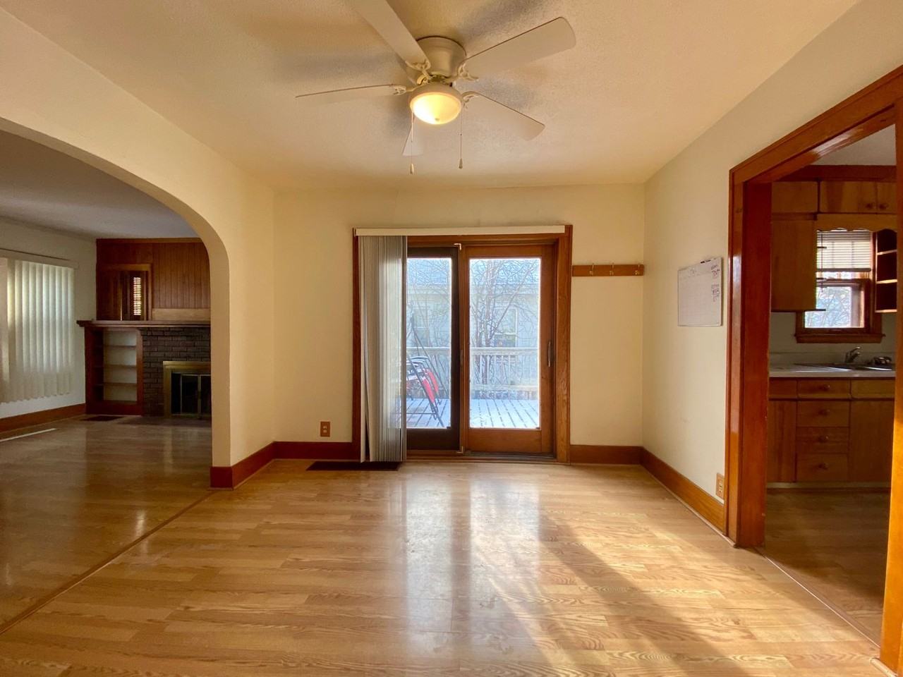 1546 12th St N - Photo 3 of 25