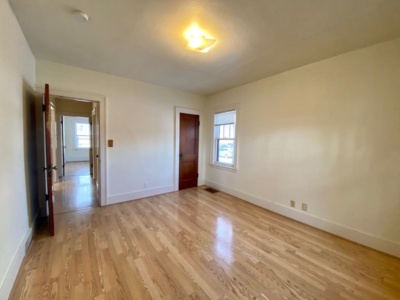 1546 12th St N - Photo 5 of 25