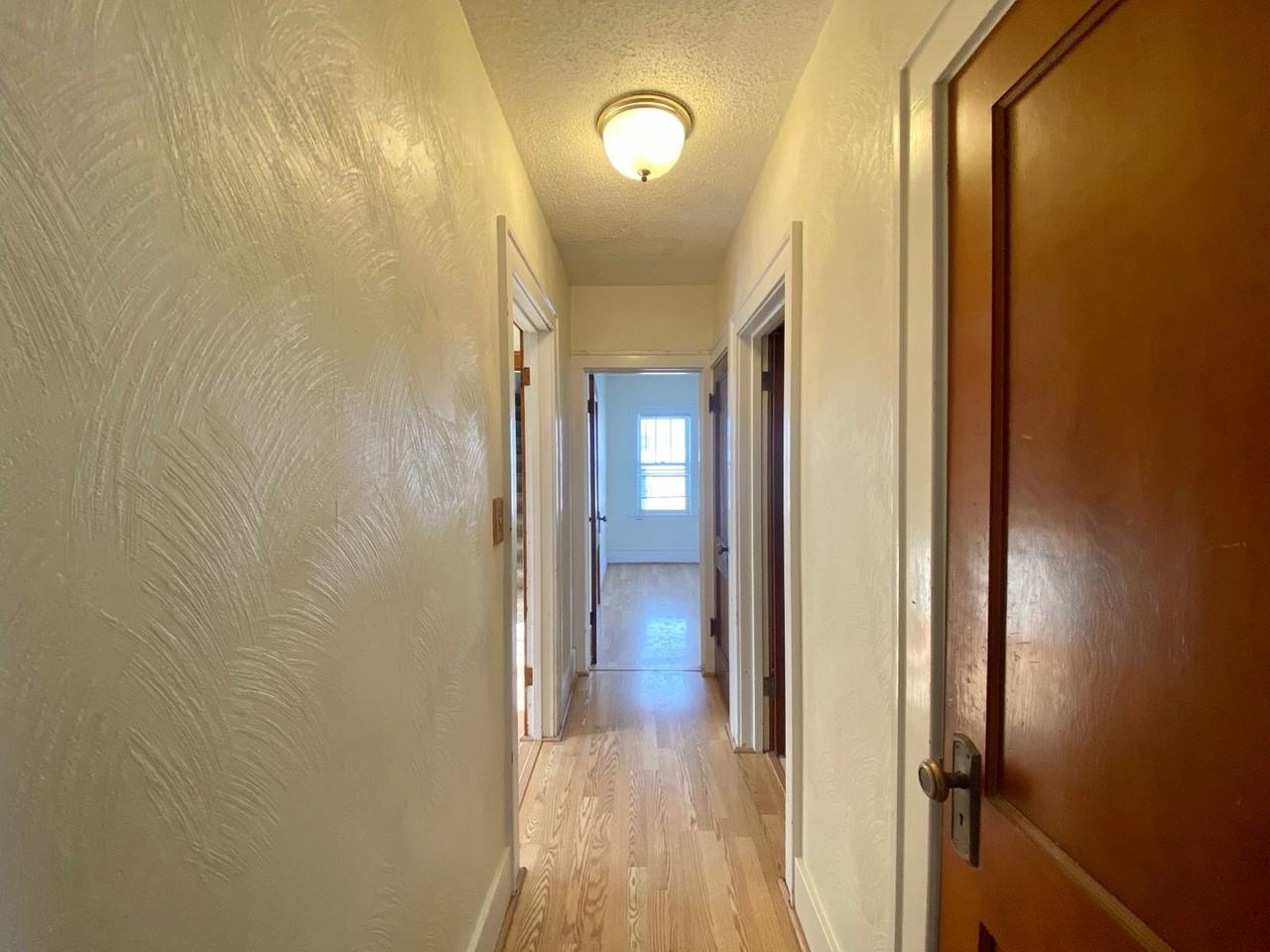 1546 12th St N - Photo 6 of 25