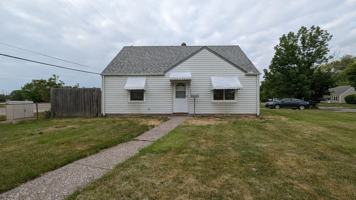 featured image of 465 Babbitt Rd
