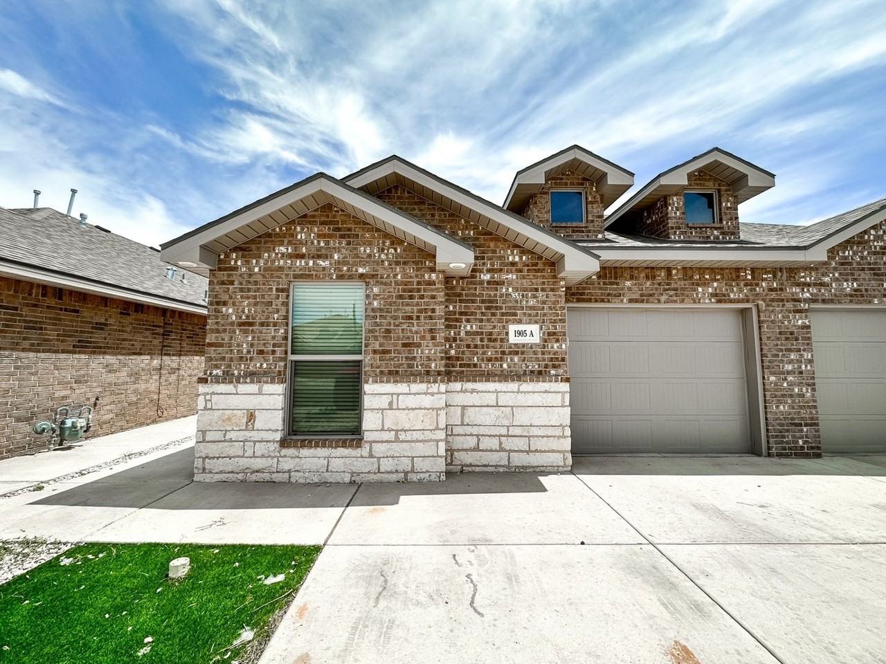 MNG 1905 Langford Avenue - Photo 2 of 17