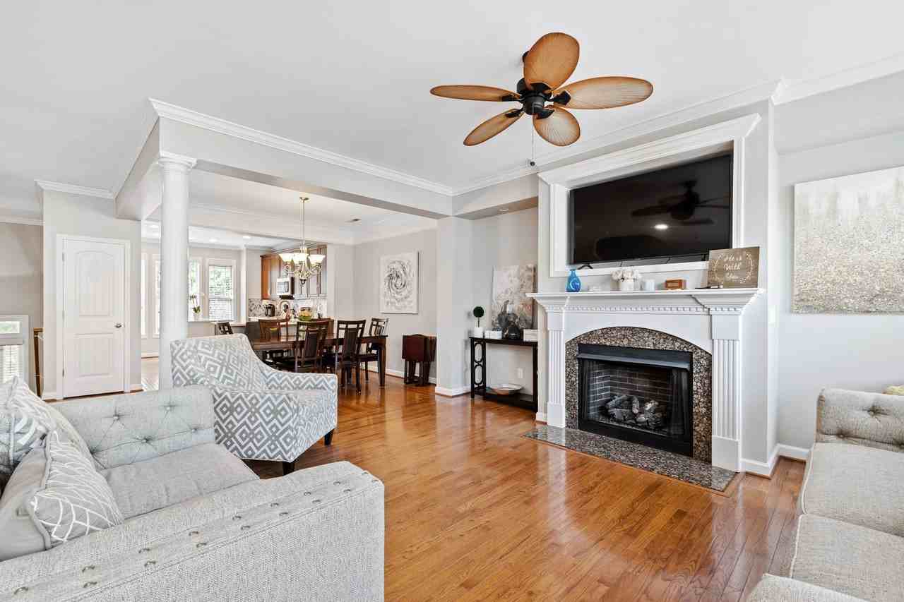 9902 Precious Stone Dr - Photo 7 of 34