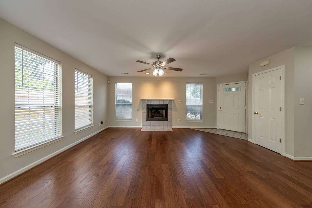308 Ferguson Bnd - Photo 4 of 24