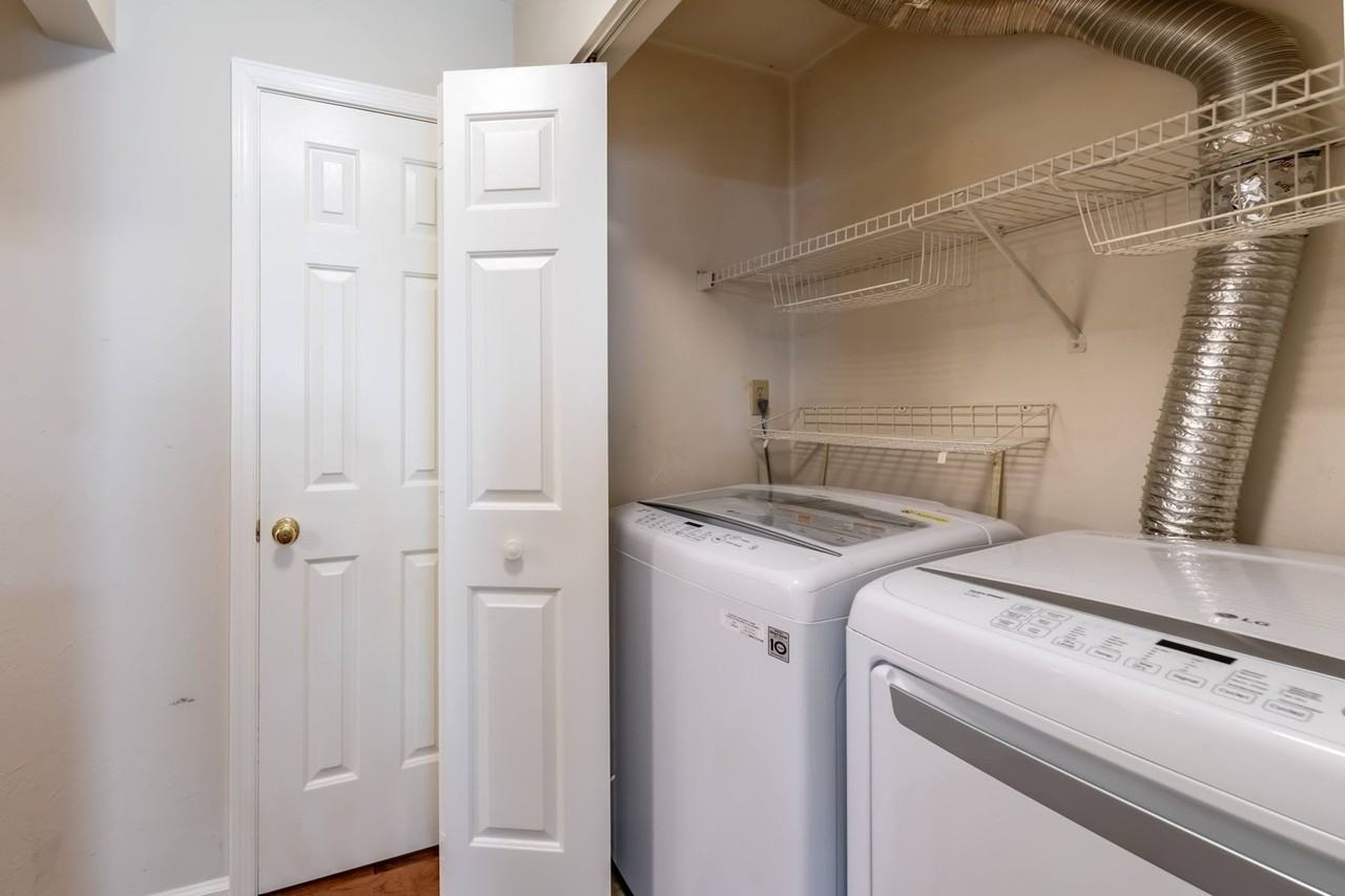 308 Ferguson Bnd - Photo 7 of 24