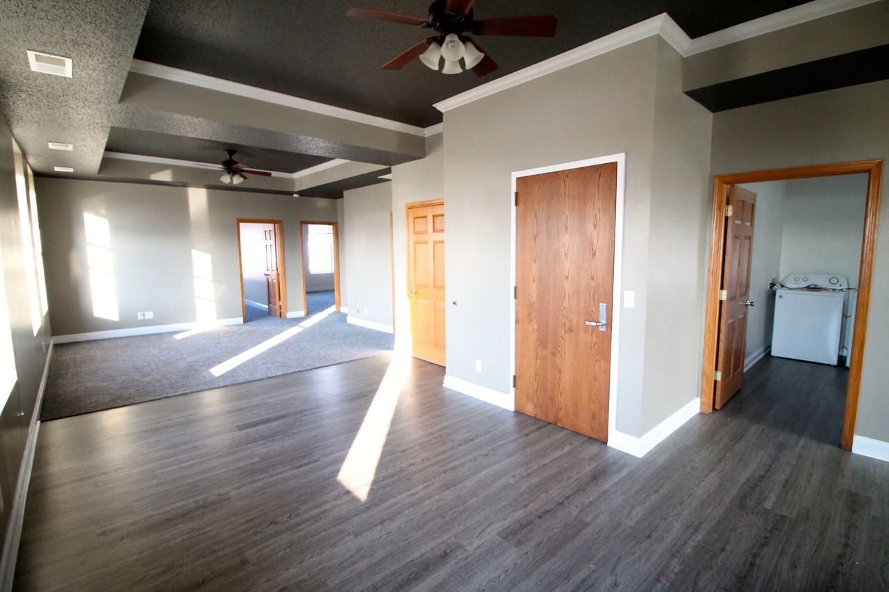 1115 West 3rd St. Davenport IA - Photo 2 of 14