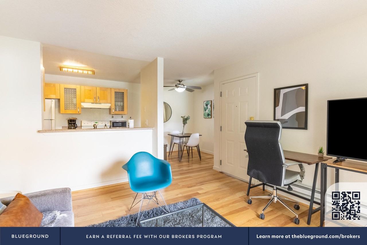 4065 Abbey Ter #1725 - Photo 4 of 16