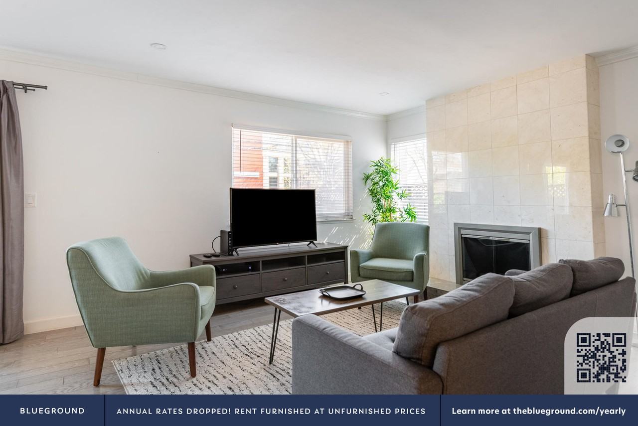 328 Bryant Street #1525 - Photo 3 of 19