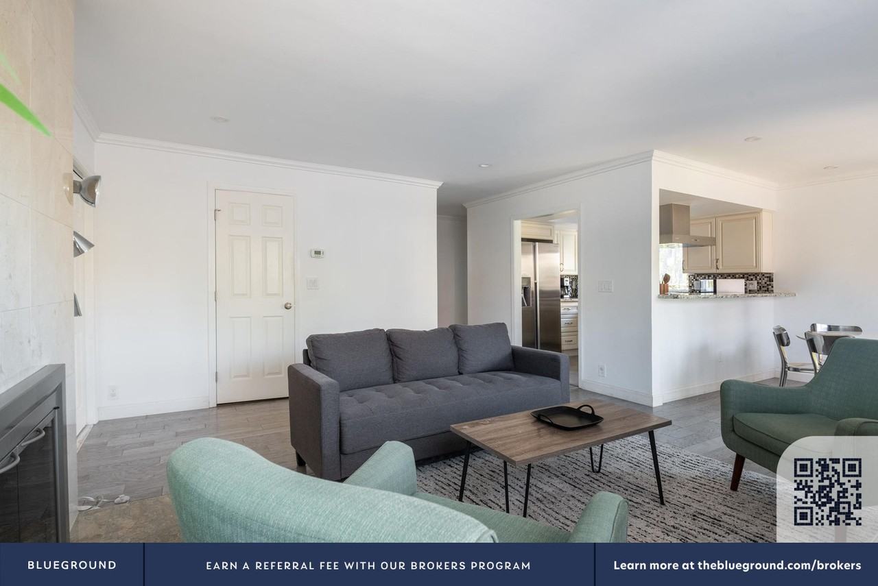 328 Bryant Street #1525 - Photo 4 of 19