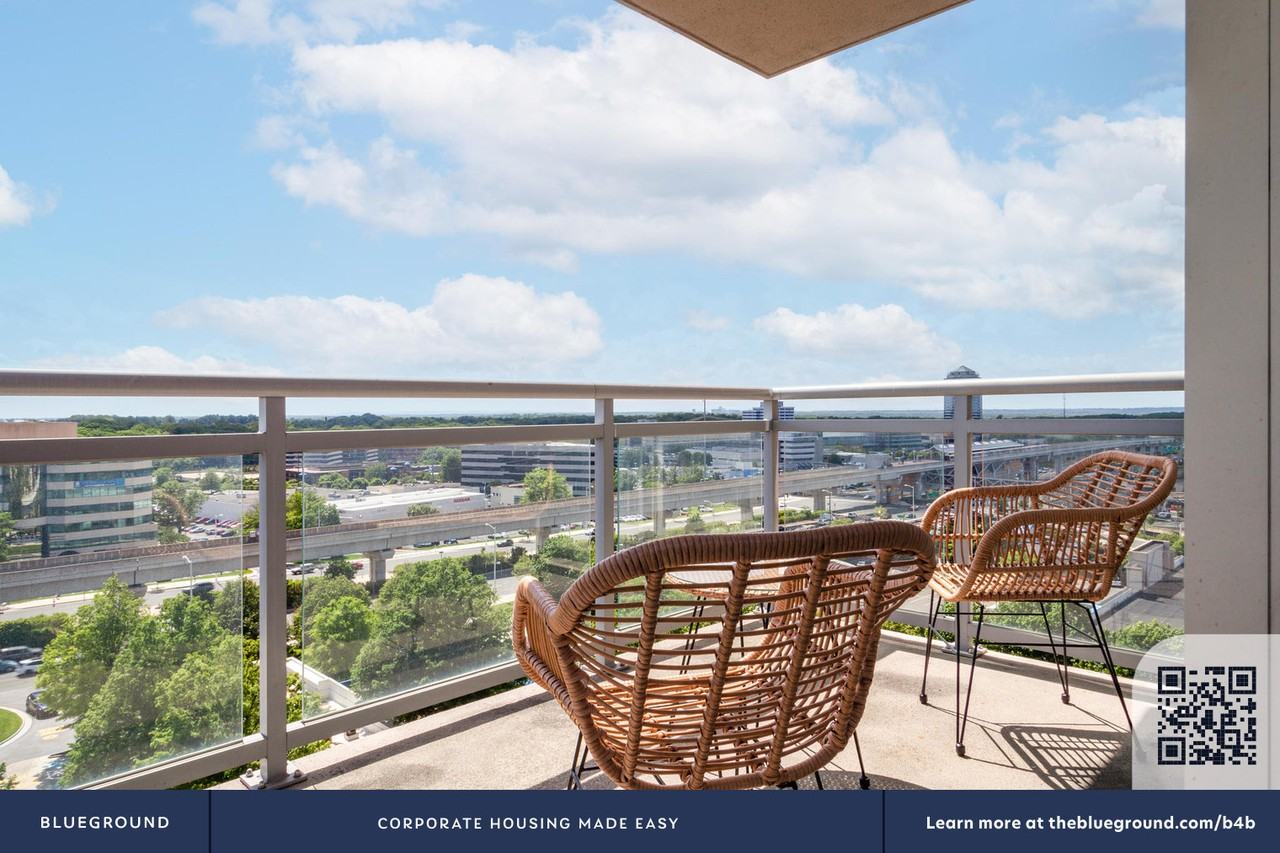 8421 Broad Street - Photo 6 of 33