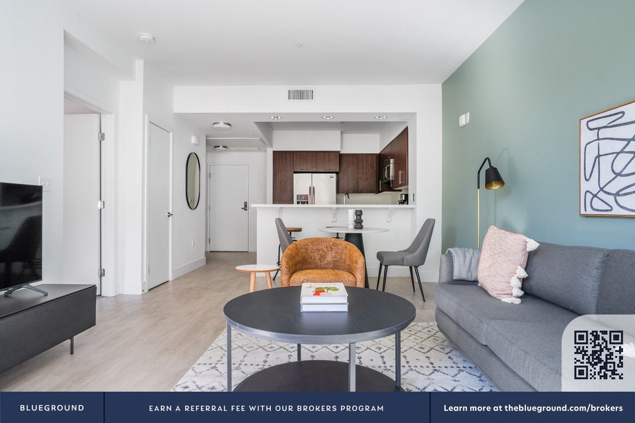 201 Marshall Street - Photo 5 of 77